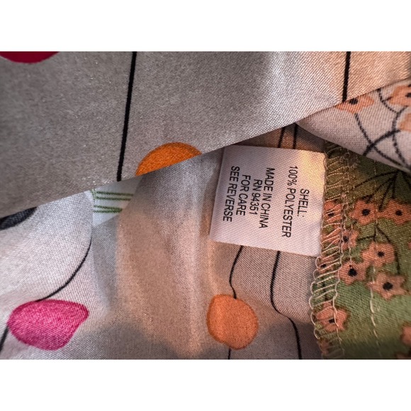 Joy Joy bright silky short sleeve blouse - Picture 3 of 5